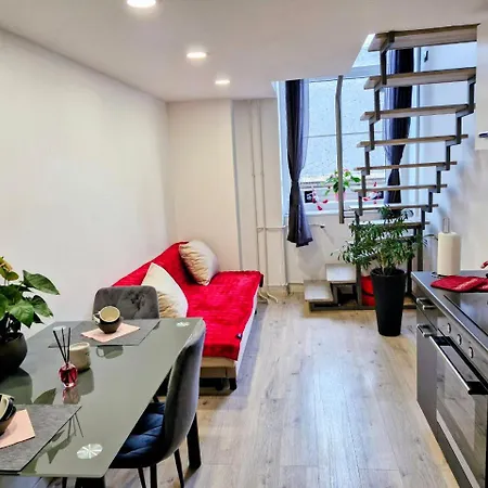 Nest- Centre, Free Parking- Renovated August 2024 Lublana